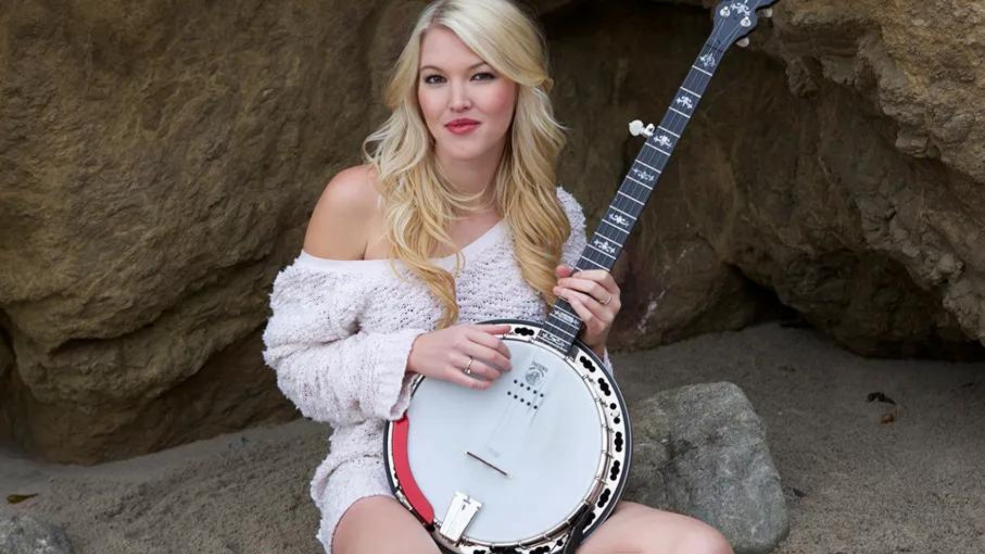 Ashley Campbell banjo booking