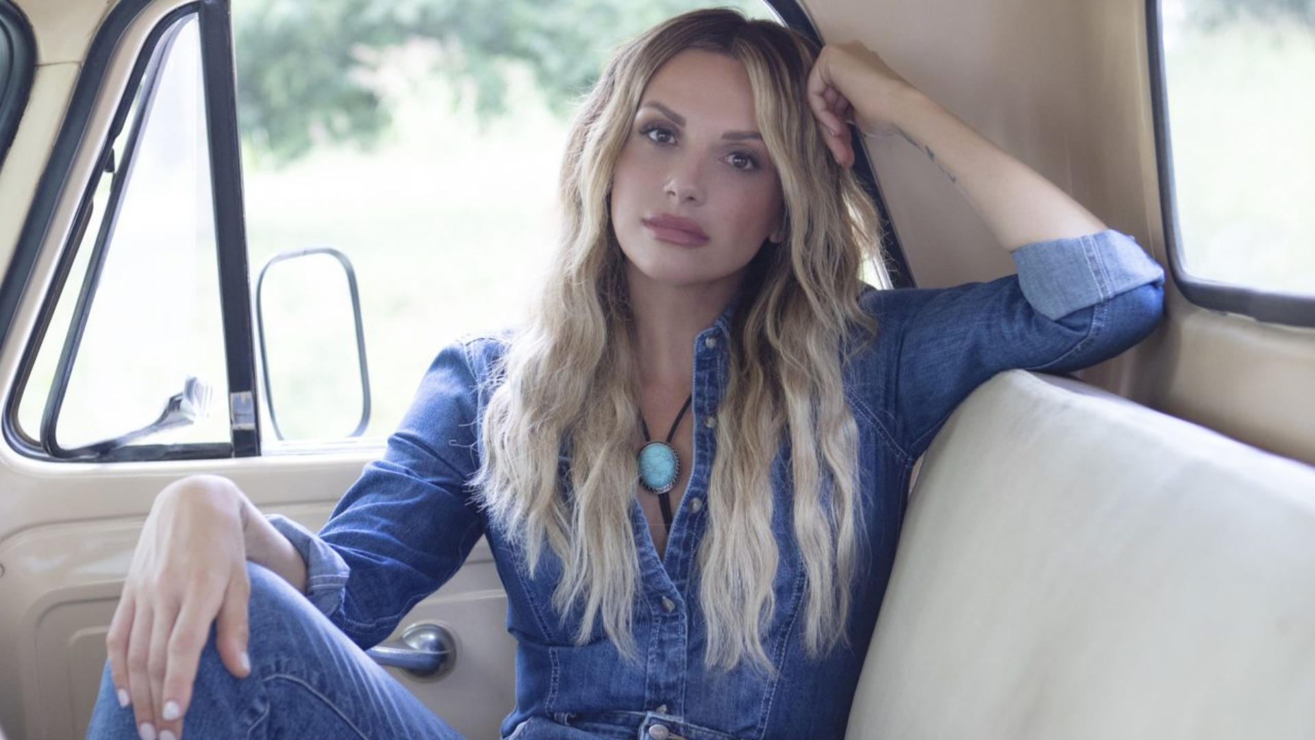 how to book Carly Pearce